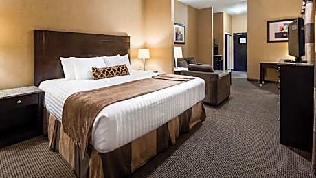 Executive King Suite with Sofa Bed