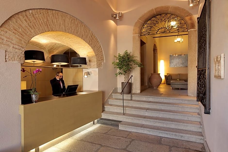 NH Collection Caceres Palacio de Oquendo