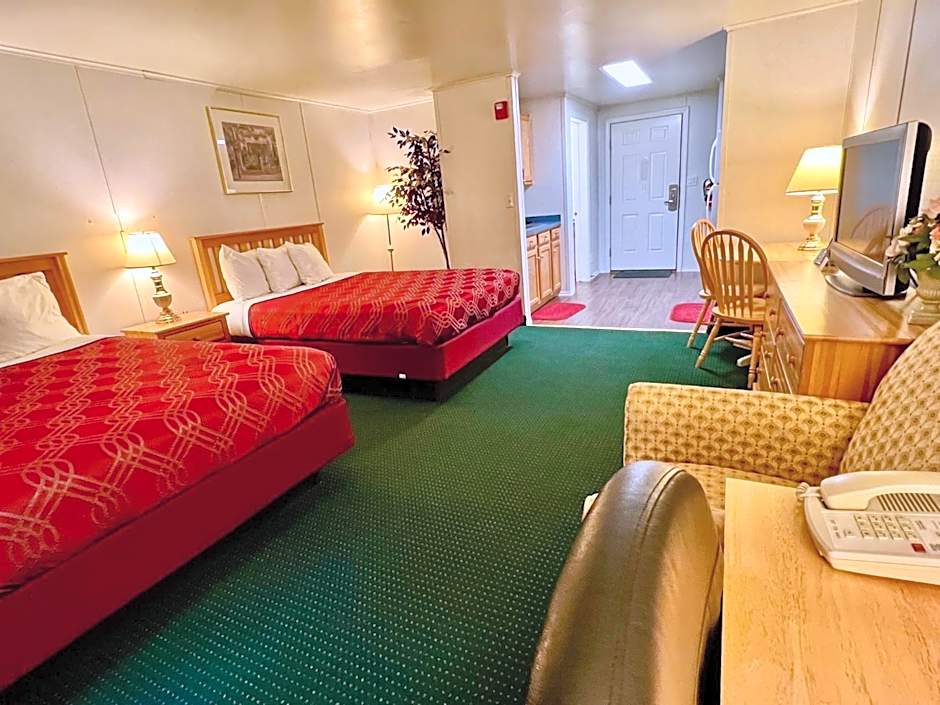 Rodeway Inn & Suites Brunswick near Hwy 1