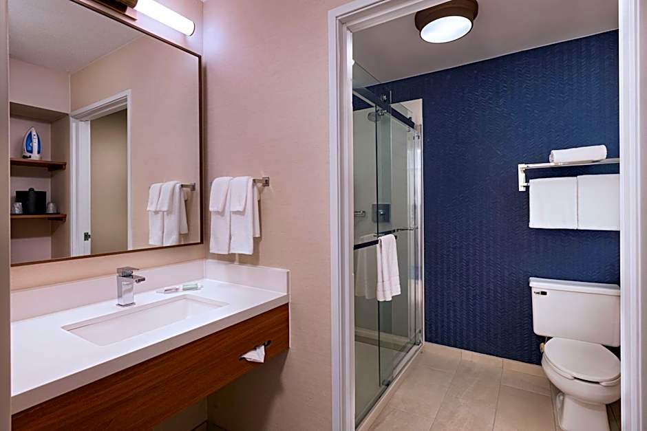 Fairfield Inn & Suites by Marriott Kansas City Airport