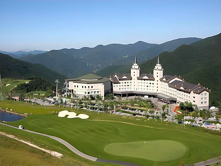 High1 Palace Hotel & CC (High1 Hotel&CC)