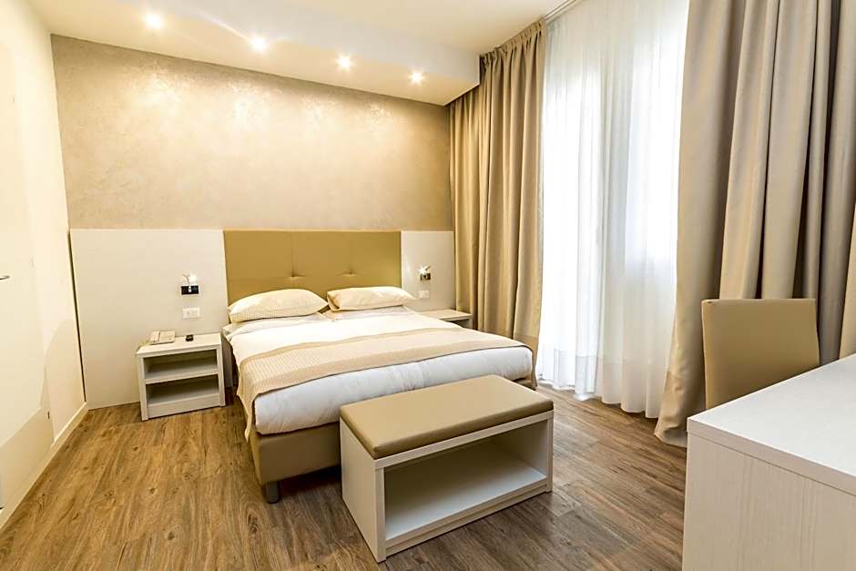 Hotel Touring