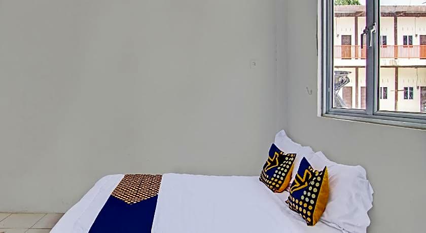 Hotel O Homestay Dinda Syariah Near Masjid Al Amin