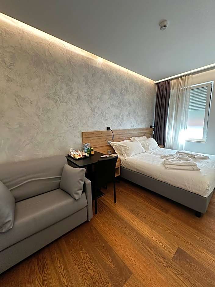 GRANDI 32 Boutique Residence