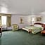 Days Inn & Suites by Wyndham Fullerton