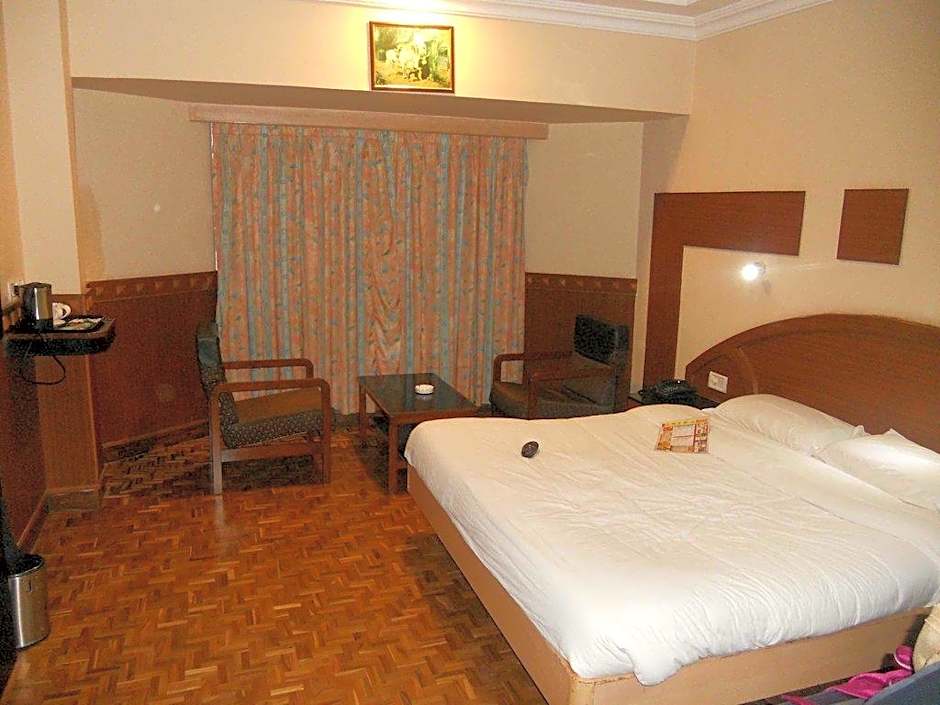 Hotel Hilltop Towers