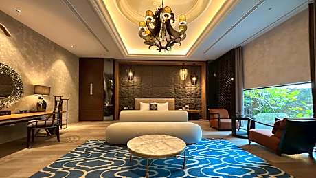 Premier Room - Check-in After 8:00 PM