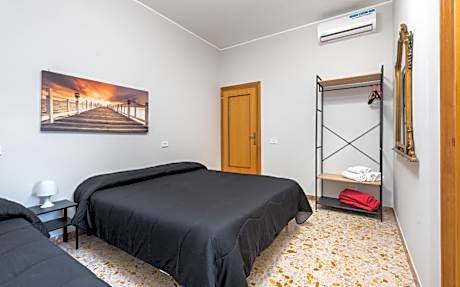 Deluxe Double or Twin Room with Mountain View