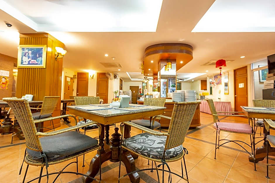 Thipurai Beach Hotel