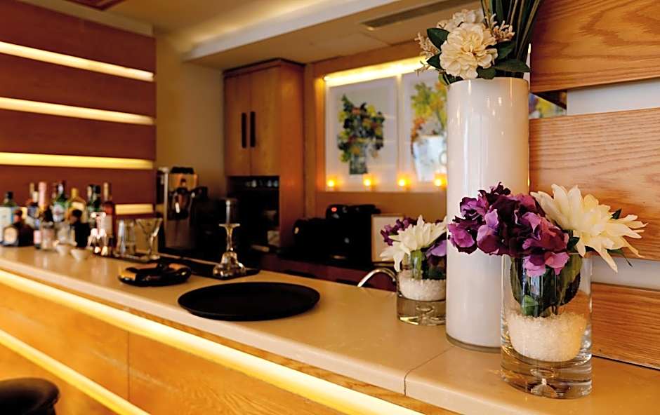 WH Hotel