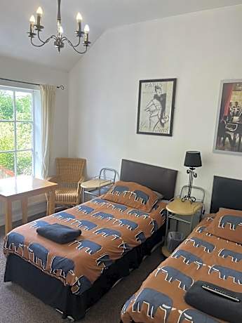 Superior Twin Room with Garden View