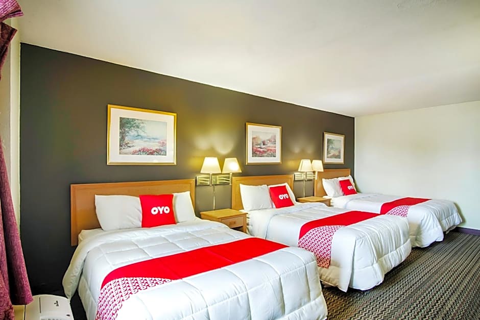 OYO Hotel Hutchinson KS West 4th Ave