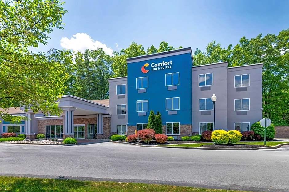 Comfort Inn & Suites Saratoga Springs