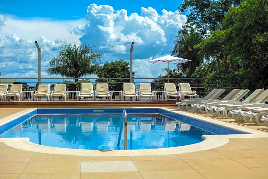 De la Trinidad Hotel