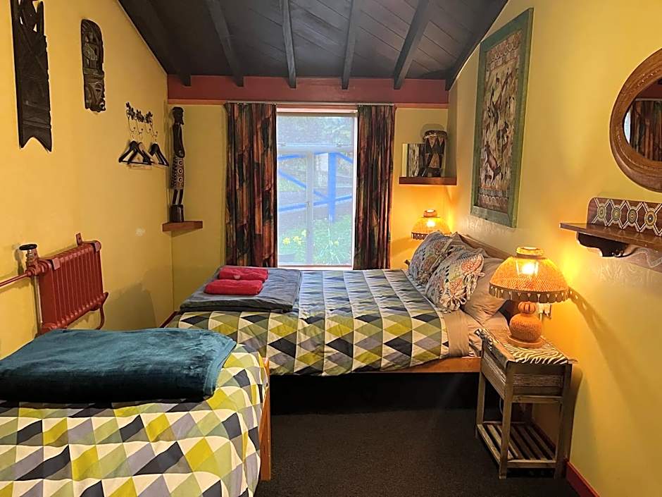 Global Village Travellers Lodge