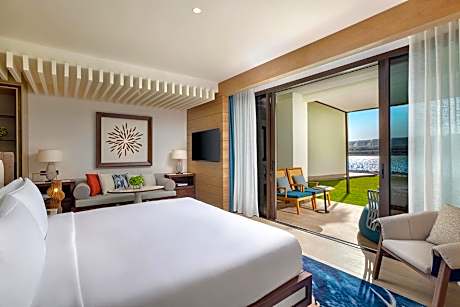 Deluxe Beach Front Room