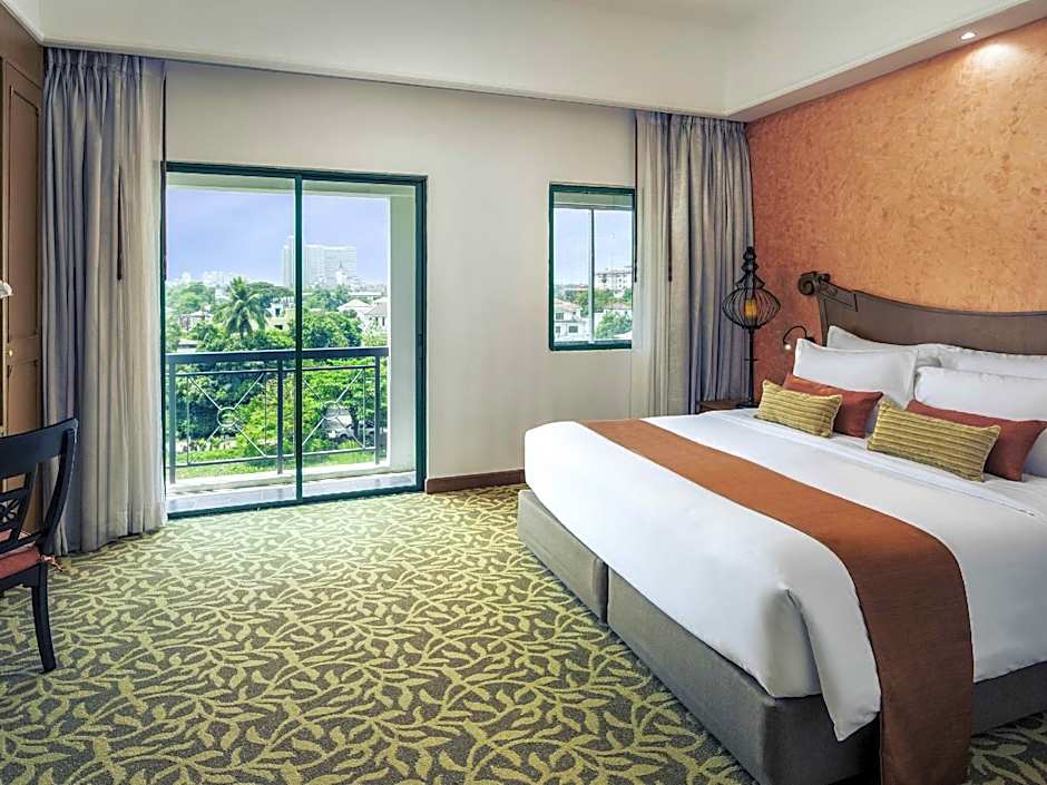 Mercure Yangon Kaba Aye