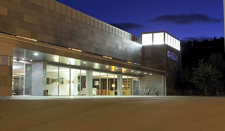 Hotel Món Sant Benet