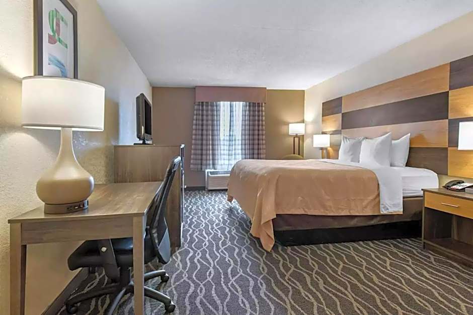 Quality Inn & Suites Lafayette I-65