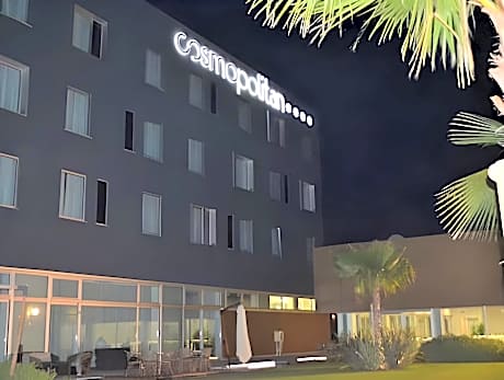 Cosmopolitan Hotel