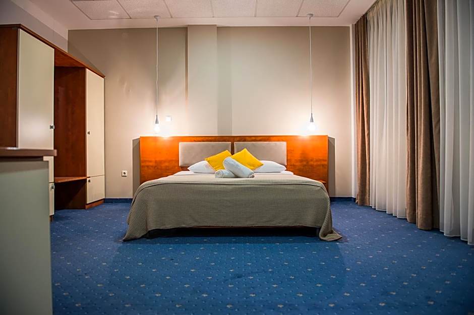 Hotel CITY