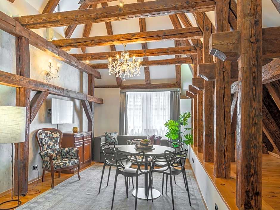 Chateau 9 Apartments by Adrez