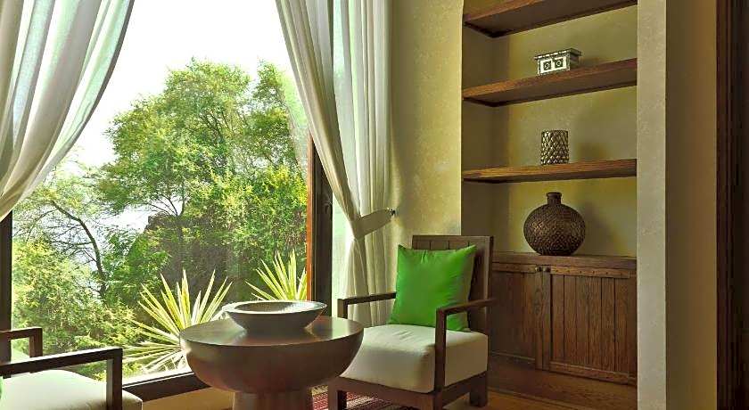 Al Bustan Palace, a Ritz-Carlton Hotel