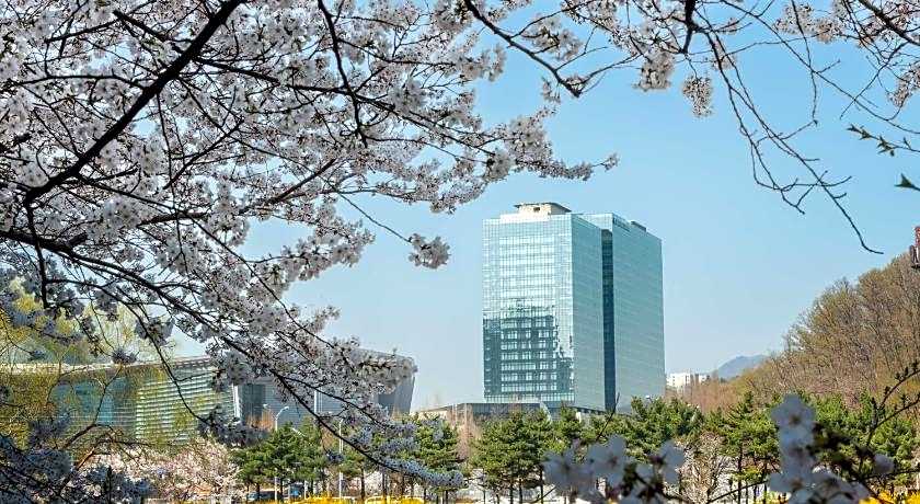 DoubleTree by Hilton Seoul Pangyo Residences