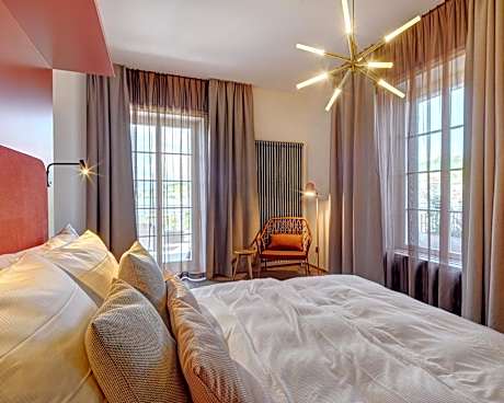 Junior Suite with Terrace and Lake View