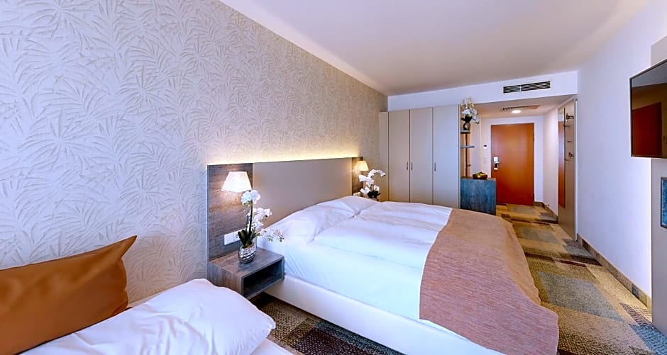PLAZA INN Regensburg