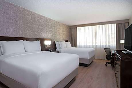 2 Queen Beds Executive Tower Non-Smoking