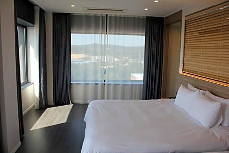 Casaloma Suite with Ocean View