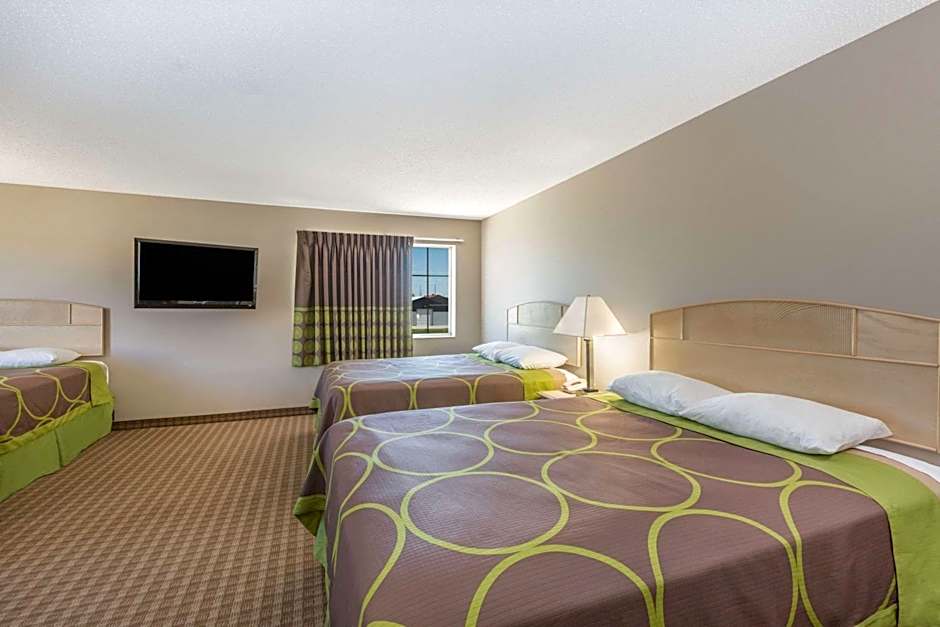 Super 8 by Wyndham Carroll/East