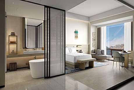 Executive King Room with Mountain View