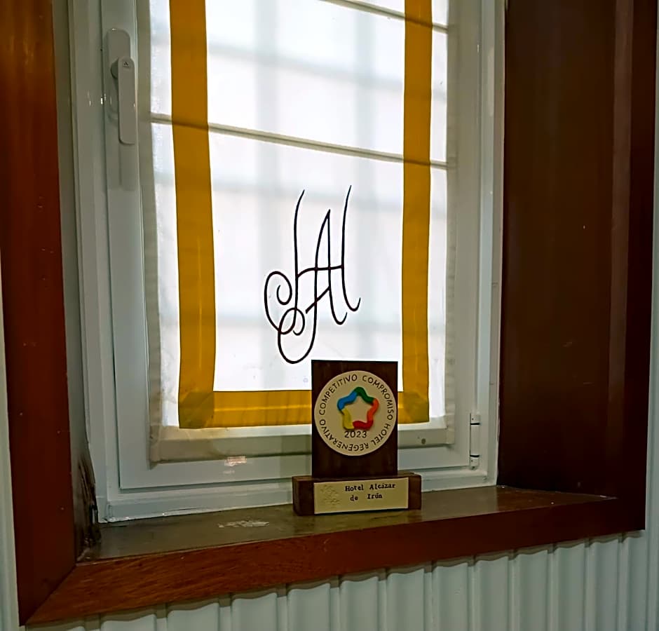 Hotel Alcazar Irun - Centro Ciudad