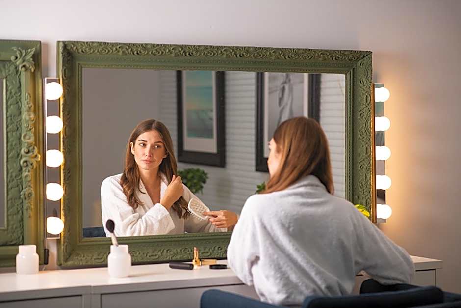 Athenian Riviera Hotel& Suites