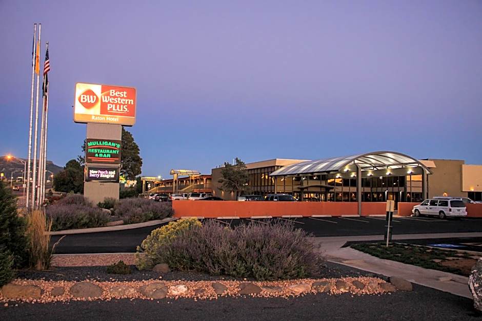 Best Western Plus Raton Hotel