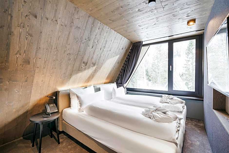 Photo 1 of 6 of Superior Chalet
