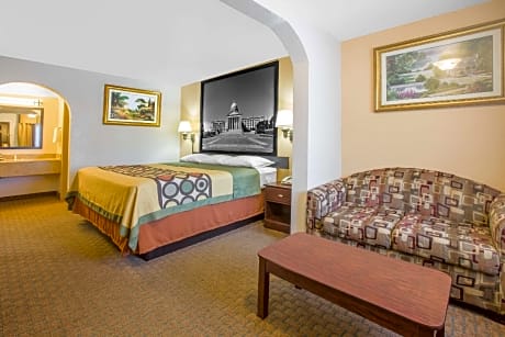 1 King Bed Mobility Accessible Room Non-Smoking