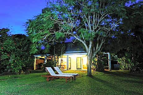 One-Bedroom Villa with Garden View - Adults Only