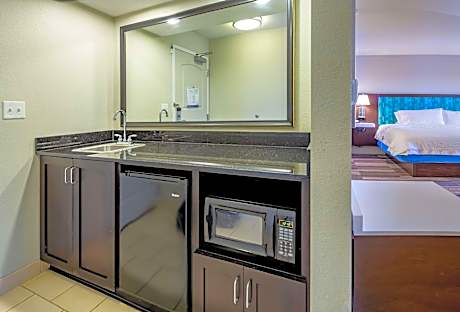 King Studio Suite - Non-Smoking