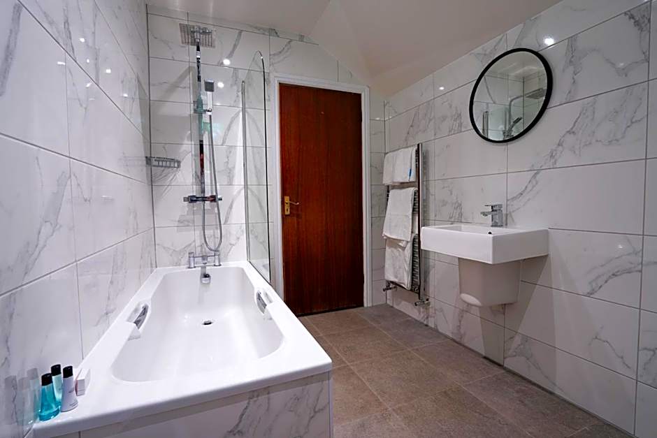 Gomersal Park Hotel & Bazaar Spa