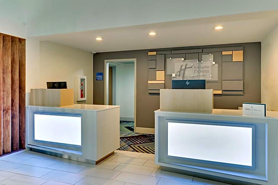 Holiday Inn Express Hotel And Suites Bad Axe By IHG