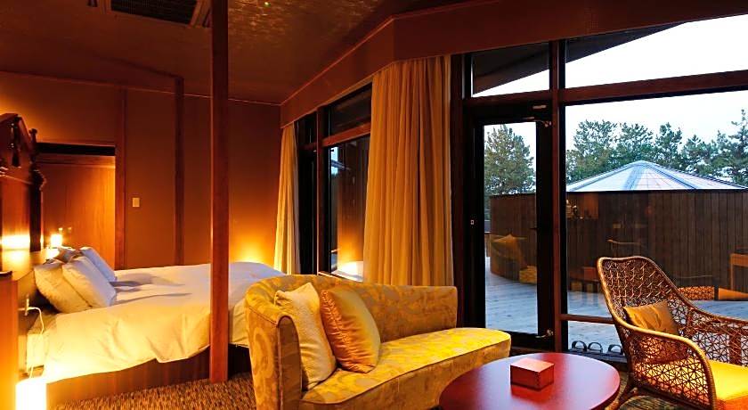 Awaji Hamarikyu - Sumoto Onsen