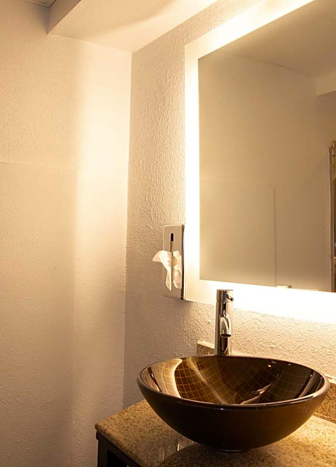 Baymont by Wyndham Delavan Near Lake Geneva