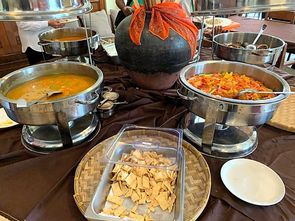 THE LAGOON WATER CHALET