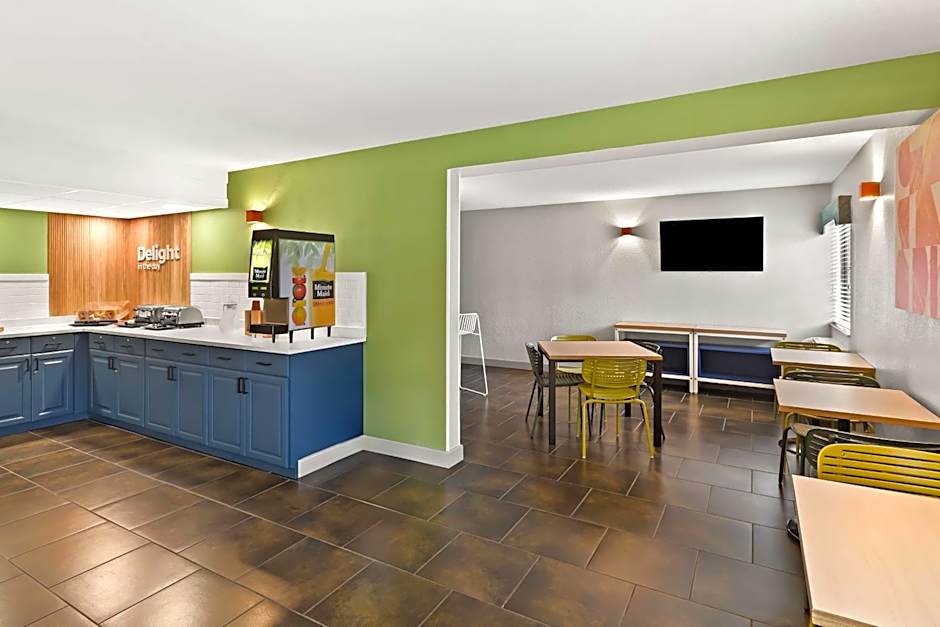 Spark by Hilton Wichita East