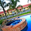 Pines Country Club Motor Inn