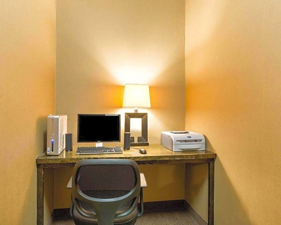 Comfort Inn & Suites