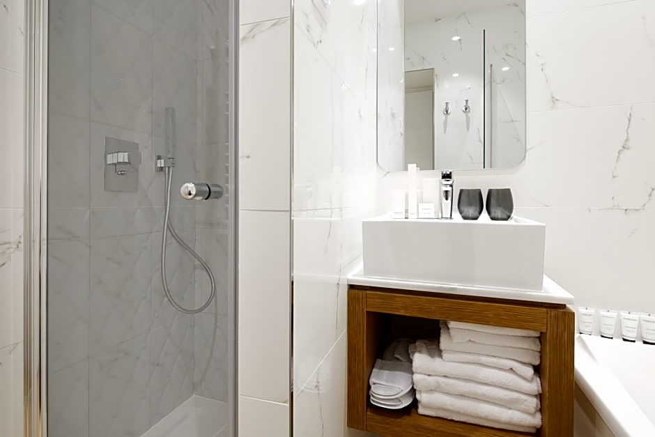 Hotel Petit Lafayette